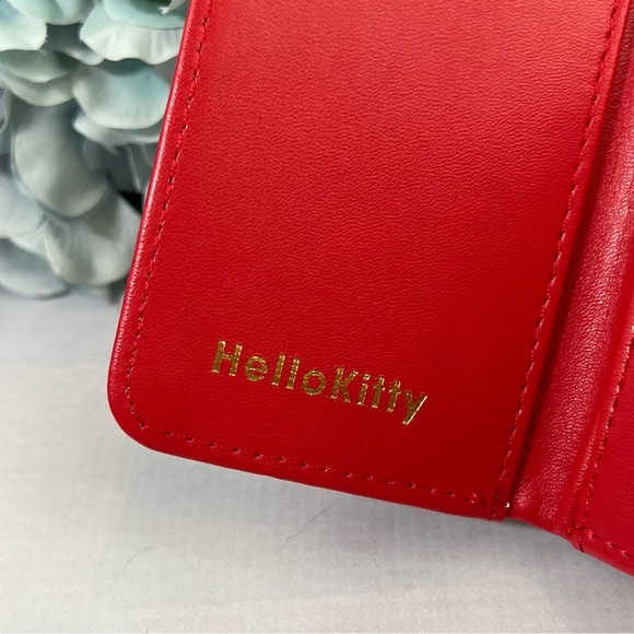Red and White Hello Kitty Wallet and Coin Purse - Picture 12 of 16
